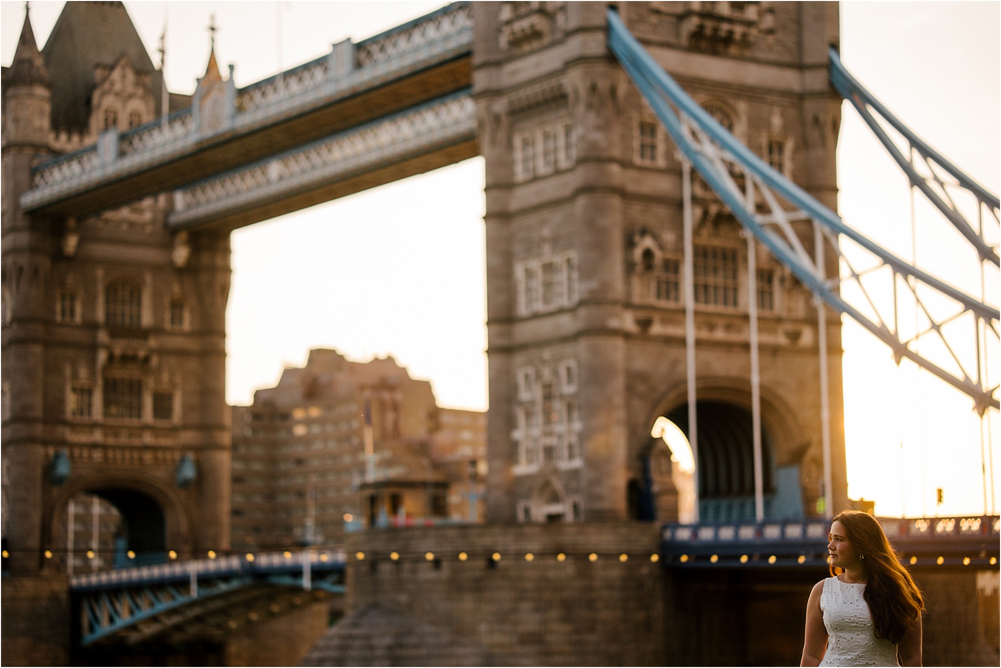 An "American Style" senior portrait session at sunrise at London's Tower Bridge. 